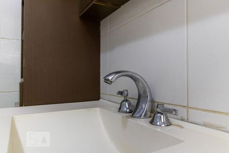 Apartamento à venda com 71m², 2 quartos e sem vagaBanheiro - Torneira
