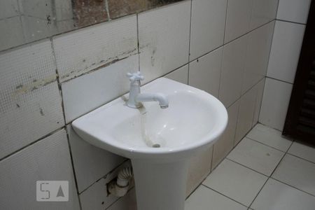 Casa para alugar com 80m², 2 quartos e 1 vaga Casa para alugar com 80m², 2 quartos e 1 vagaBANHEIRO