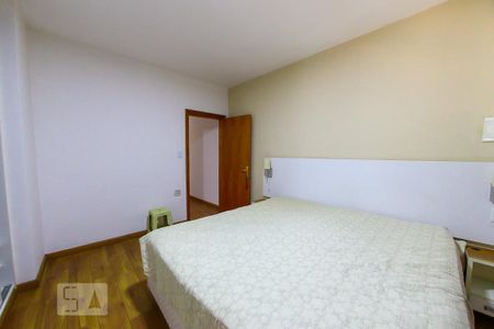Casa à venda com 207m², 3 quartos e 4 vagasSuite 2
