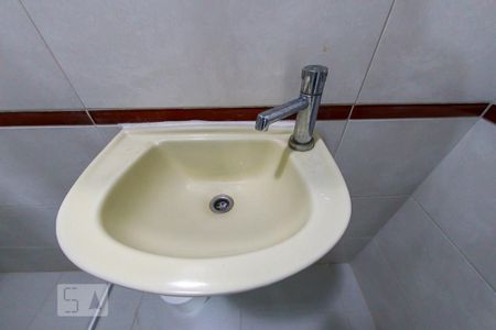 Casa à venda com 207m², 3 quartos e 4 vagasBanheiro de Serviço