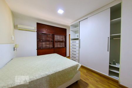 Casa à venda com 207m², 3 quartos e 4 vagasSuite 2