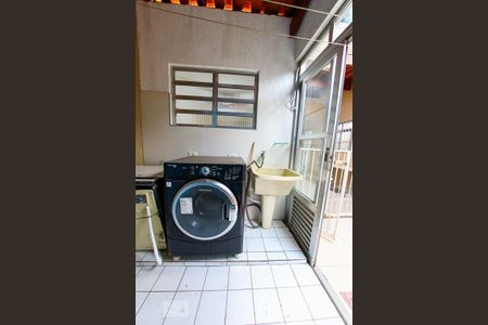 Casa à venda com 207m², 3 quartos e 4 vagasArea de Serviço