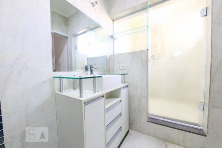 Banheiro da Suite 1 de casa à venda com 3 quartos, 207m² em Vila Medeiros, São Paulo