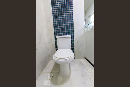 Banheiro da Suite 1 de casa à venda com 3 quartos, 207m² em Vila Medeiros, São Paulo