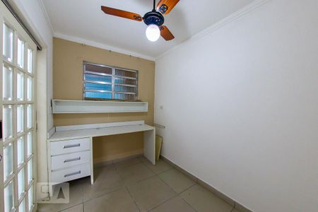 Casa à venda com 207m², 3 quartos e 4 vagasQuarto de Serviço