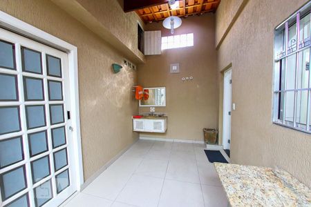 Casa à venda com 207m², 3 quartos e 4 vagasArea de Serviço