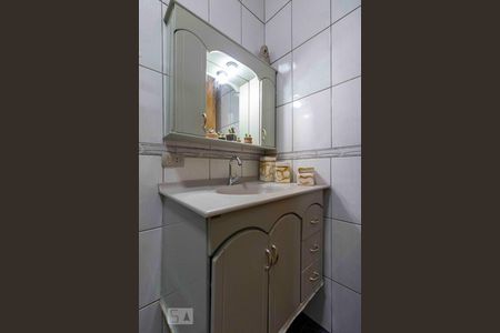 Casa à venda com 350m², 3 quartos e 3 vagasBanheiro Corredor