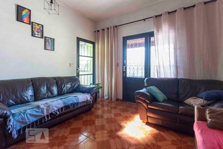 Sala de casa à venda com 3 quartos, 350m² em Vila Carmosina, São Paulo