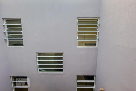 Vista quarto e sala de apartamento para alugar com 1 quarto, 24m² em Jardim Brasília (zona Norte), São Paulo