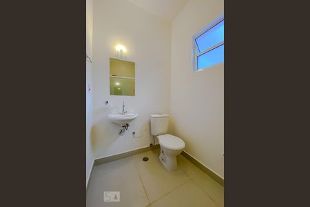 Banheiro de apartamento para alugar com 1 quarto, 24m² em Jardim Brasília (zona Norte), São Paulo