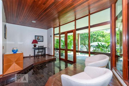 Apartamento à venda com 463m², 3 quartos e 4 vagas Apartamento à venda com 463m², 3 quartos e 4 vagasÁrea comum