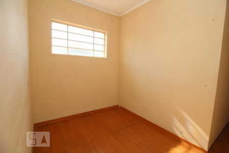 Casa à venda com 180m², 3 quartos e 4 vagasSala - Casa 2