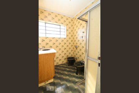 Casa à venda com 180m², 3 quartos e 4 vagasBanheiro Social - Casa 2