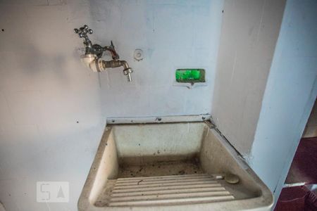 Casa à venda com 70m², 2 quartos e 1 vaga Casa à venda com 70m², 2 quartos e 1 vagaÁrea de Serviço - Torneira