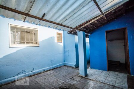 Casa à venda com 70m², 2 quartos e 1 vaga Casa à venda com 70m², 2 quartos e 1 vagaQuintal
