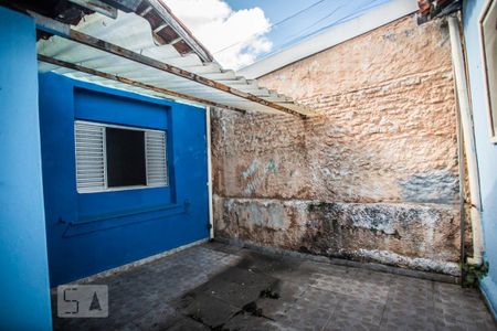 Casa à venda com 70m², 2 quartos e 1 vaga Casa à venda com 70m², 2 quartos e 1 vagaQuintal