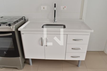 Cozinha de apartamento à venda com 1 quarto, 35m² em Portão, Curitiba