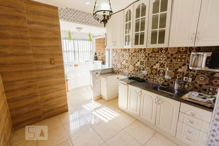 Apartamento para alugar com 90m², 2 quartos e sem vagaCozinha