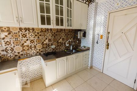 Apartamento para alugar com 90m², 2 quartos e sem vagaCozinha