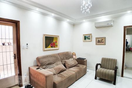Sala  de casa à venda com 2 quartos, 107m² em Vila Mesquita, São Paulo