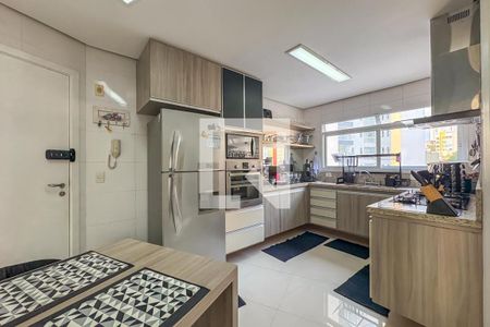 Apartamento para alugar com 150m², 3 quartos e 3 vagasCozinha