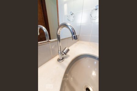 Apartamento para alugar com 77m², 2 quartos e 1 vaga Apartamento para alugar com 77m², 2 quartos e 1 vagaBanheiro