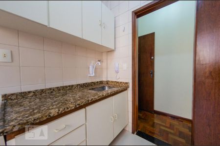 Apartamento para alugar com 77m², 2 quartos e 1 vaga Apartamento para alugar com 77m², 2 quartos e 1 vagaCozinha