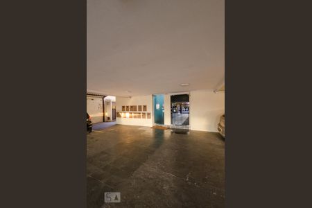 Apartamento para alugar com 77m², 2 quartos e 1 vaga Apartamento para alugar com 77m², 2 quartos e 1 vagaEntrada