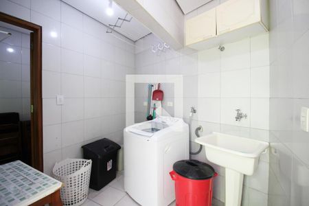 Casa à venda com 128m², 3 quartos e 2 vagasÁrea de Serviço