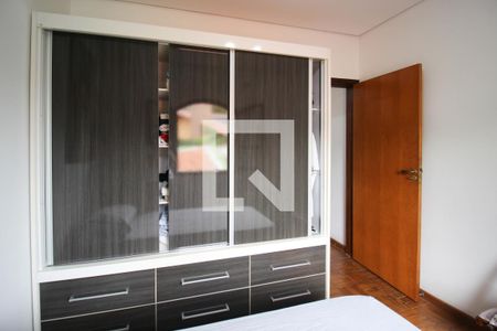 Casa à venda com 128m², 3 quartos e 2 vagasQuarto 4