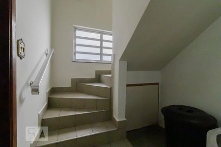 Casa à venda com 500m², 4 quartos e 6 vagasEscada