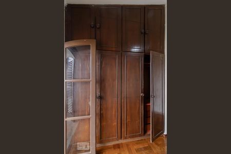 Casa à venda com 500m², 4 quartos e 6 vagasQuarto 1