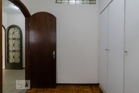 Casa à venda com 500m², 4 quartos e 6 vagasQuarto Edícula