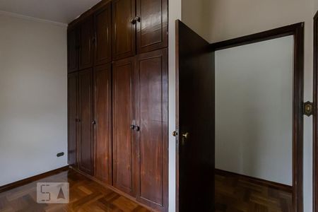 Casa à venda com 500m², 4 quartos e 6 vagasSuíte 2