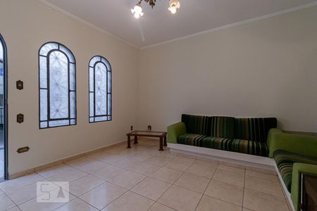 Casa à venda com 500m², 4 quartos e 6 vagasSala de Tv Edícula