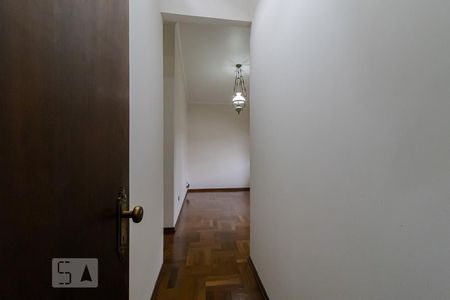 Casa à venda com 500m², 4 quartos e 6 vagasCorredor