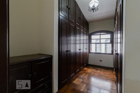 Casa à venda com 500m², 4 quartos e 6 vagasCloset da suíte 1