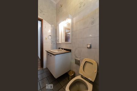 Casa à venda com 500m², 4 quartos e 6 vagasBanheiro