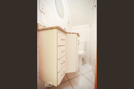 Casa de condomínio à venda com 83m², 2 quartos e 2 vagasLavabo