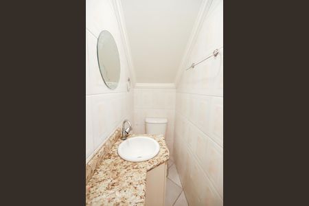 Casa de condomínio à venda com 83m², 2 quartos e 2 vagasLavabo