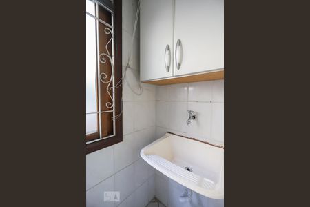 Casa de condomínio à venda com 83m², 2 quartos e 2 vagasLavanderia