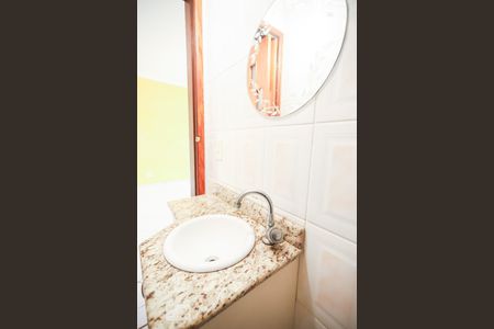 Casa de condomínio à venda com 83m², 2 quartos e 2 vagasLavabo