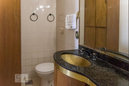Apartamento à venda com 90m², 2 quartos e 1 vaga Apartamento à venda com 90m², 2 quartos e 1 vagaBanheiro da Suíte