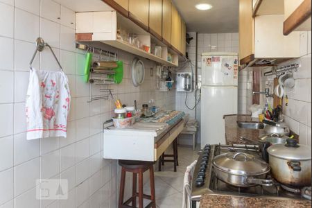 Apartamento à venda com 90m², 2 quartos e 1 vaga Apartamento à venda com 90m², 2 quartos e 1 vagaCozinha