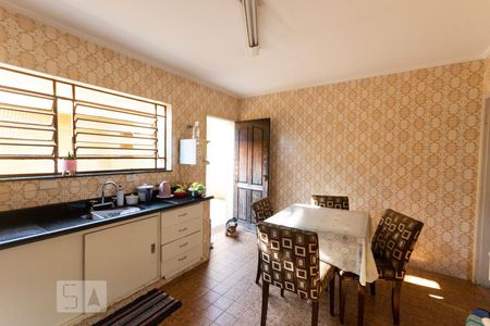 Casa à venda com 199m², 3 quartos e 3 vagas Casa à venda com 199m², 3 quartos e 3 vagasCozinha