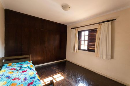 Casa à venda com 199m², 3 quartos e 3 vagas Casa à venda com 199m², 3 quartos e 3 vagasQuarto 3