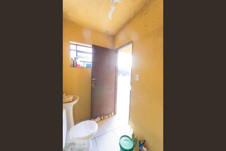 Casa à venda com 199m², 3 quartos e 3 vagas Casa à venda com 199m², 3 quartos e 3 vagasBanheiro de Serviço