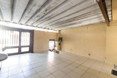 Casa à venda com 199m², 3 quartos e 3 vagas Casa à venda com 199m², 3 quartos e 3 vagasGaragem