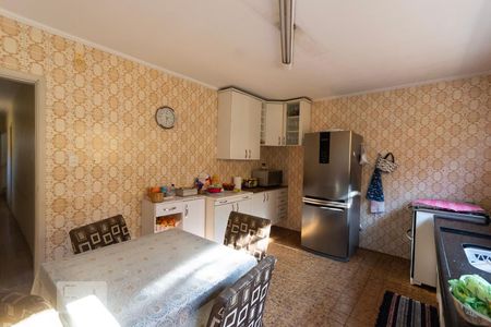 Casa à venda com 199m², 3 quartos e 3 vagas Casa à venda com 199m², 3 quartos e 3 vagasCozinha