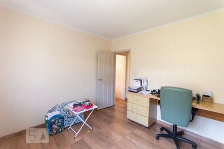 Casa à venda com 199m², 3 quartos e 3 vagas Casa à venda com 199m², 3 quartos e 3 vagasQuarto 4